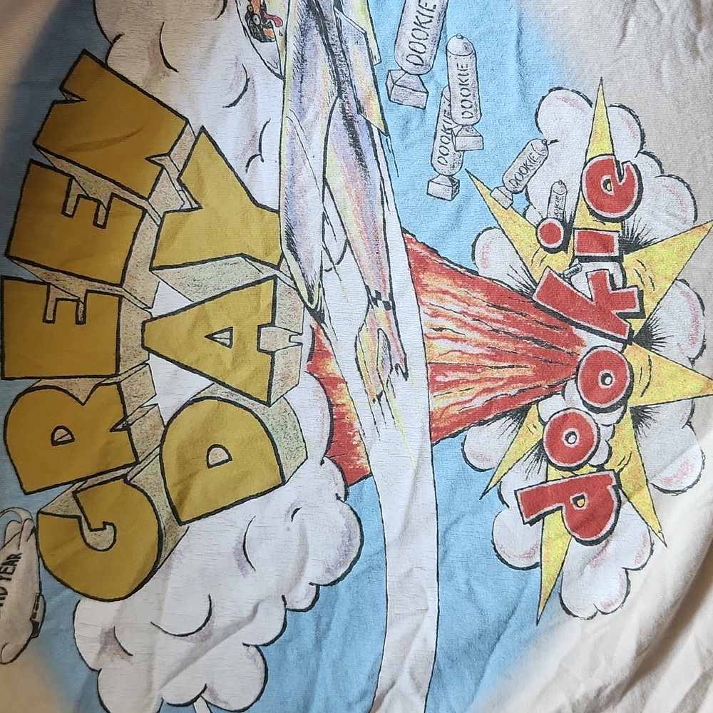Daydreamer Green Day Merch Tee - Picture 3 of 3